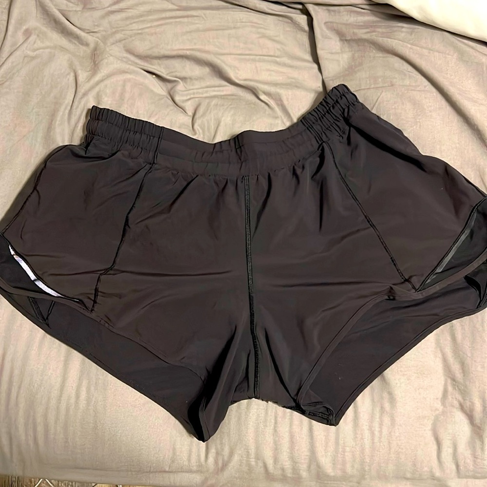 Black Lulu Lemon Hotty hot